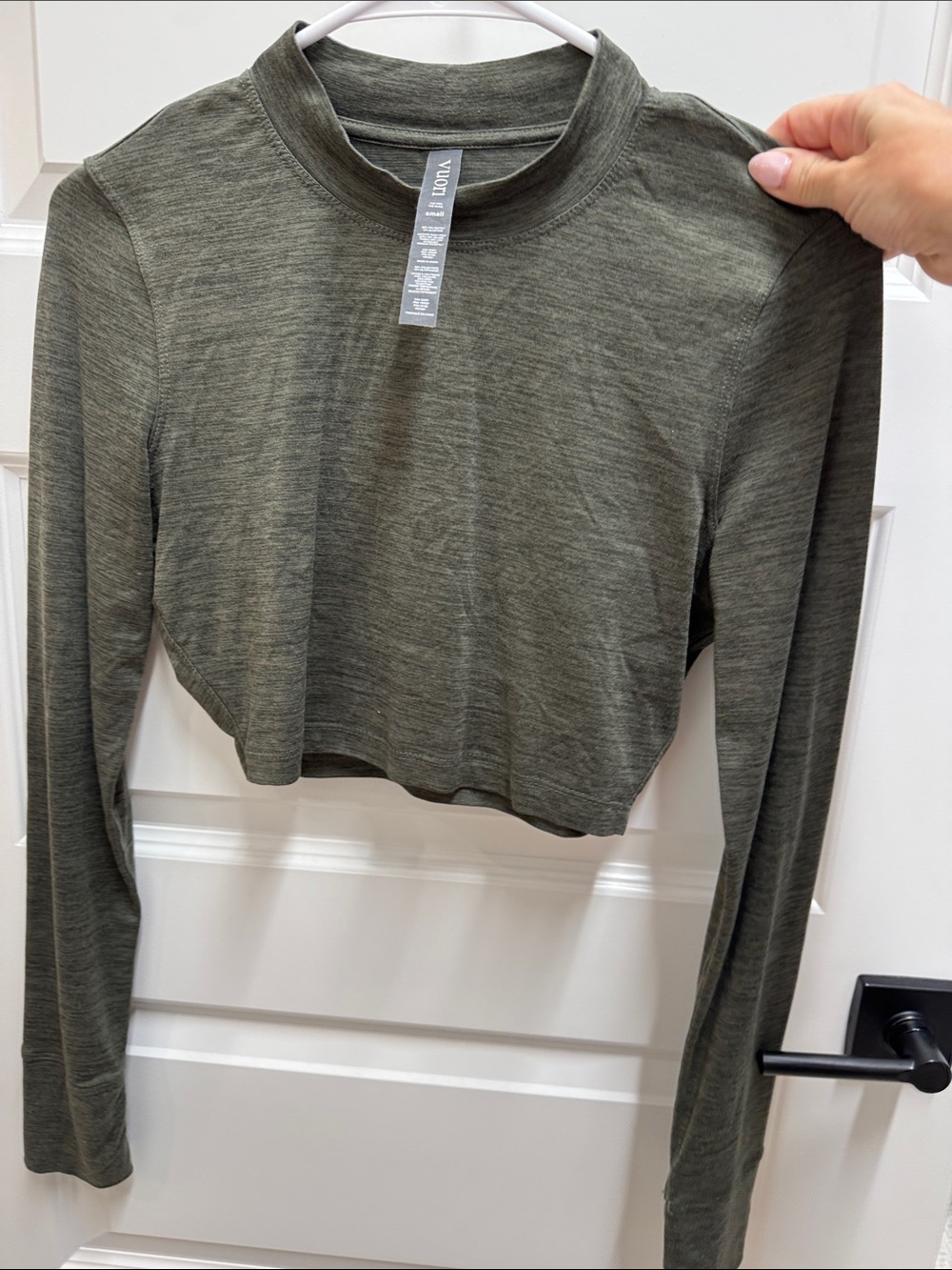 Vuori Olive Green Long-Sleeve Cropped Top